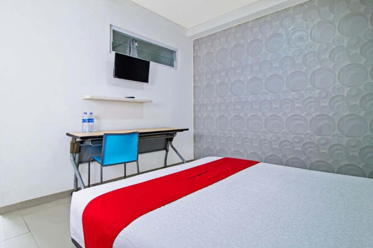 Reddoorz @ Pulomas Hotell Jakarta Eksteriør bilde